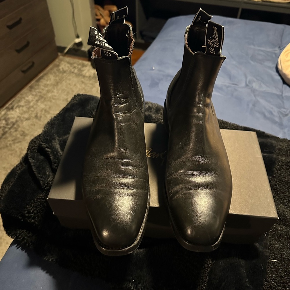 R.M. Williams craftsman Chelsea boot 10.5G/11.5D US